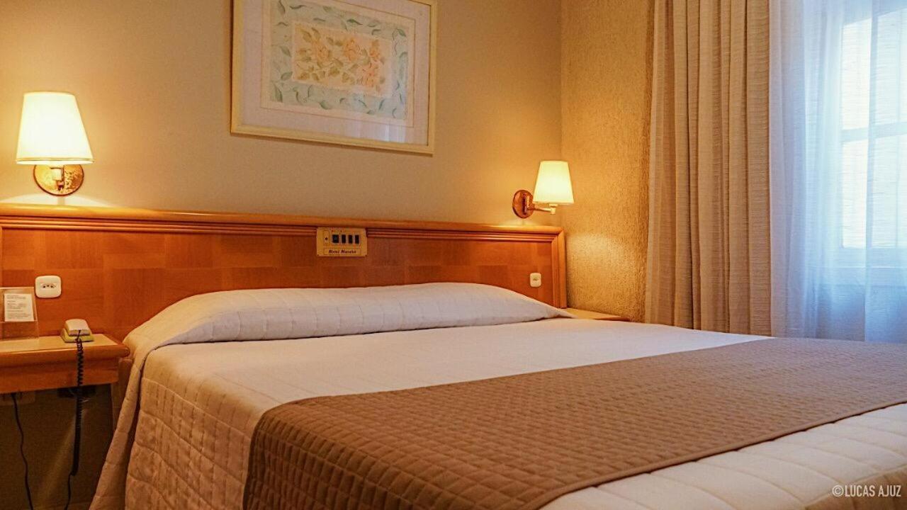 Curitiba Palace Estacao Hotel Kültér fotó