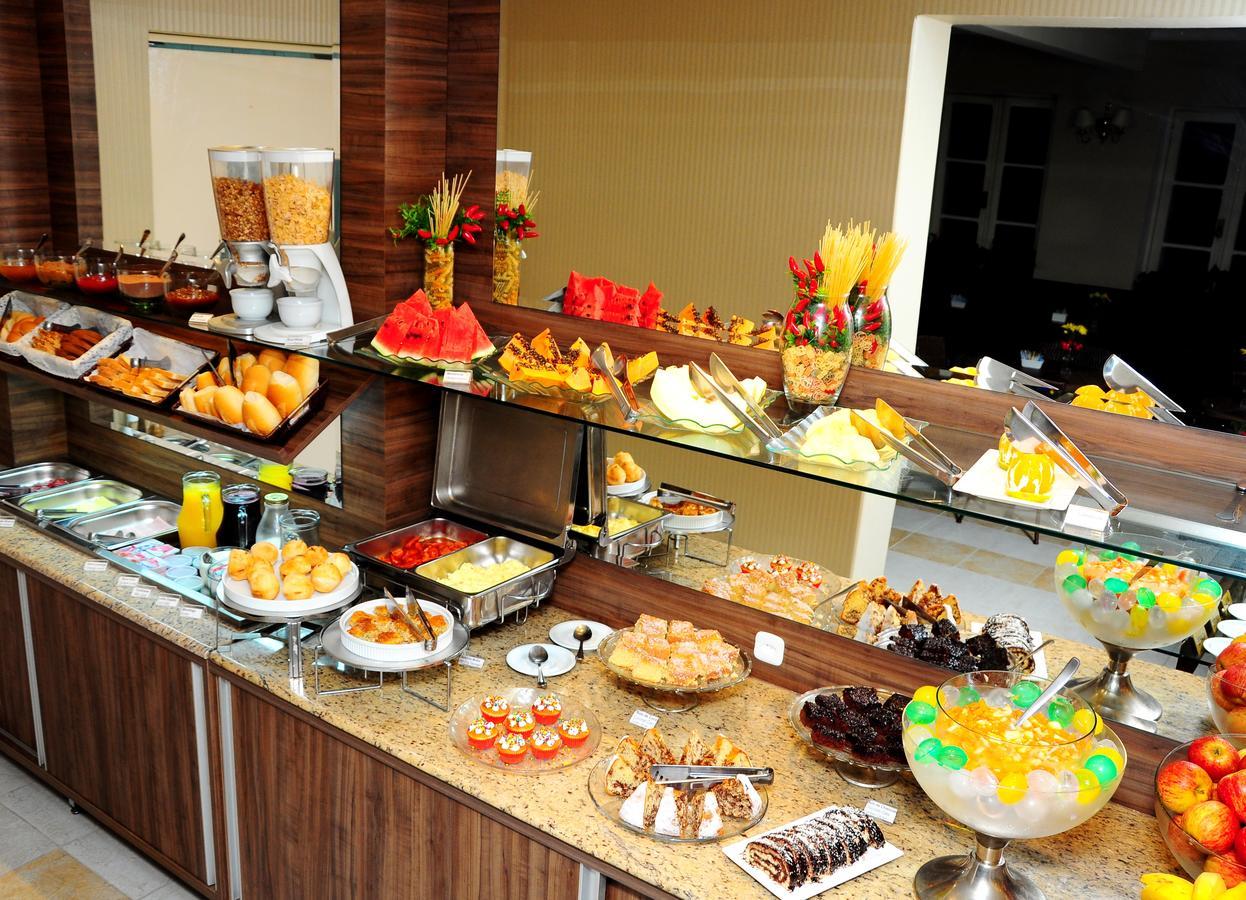Curitiba Palace Estacao Hotel Kültér fotó